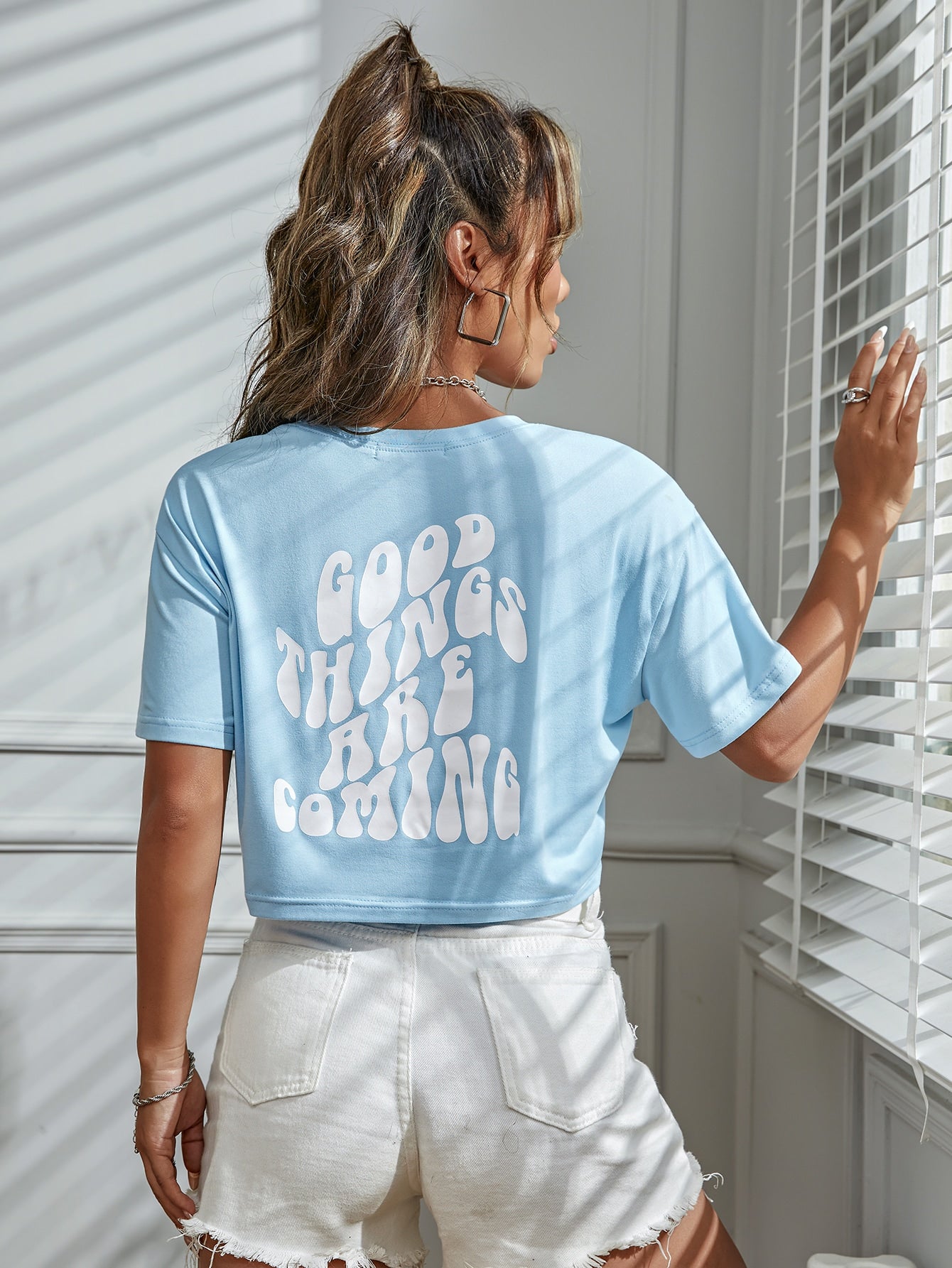 'GOOD THINGS ARE COMING' OVERSIZE DROP SHOULDER GRAPHIC TEE