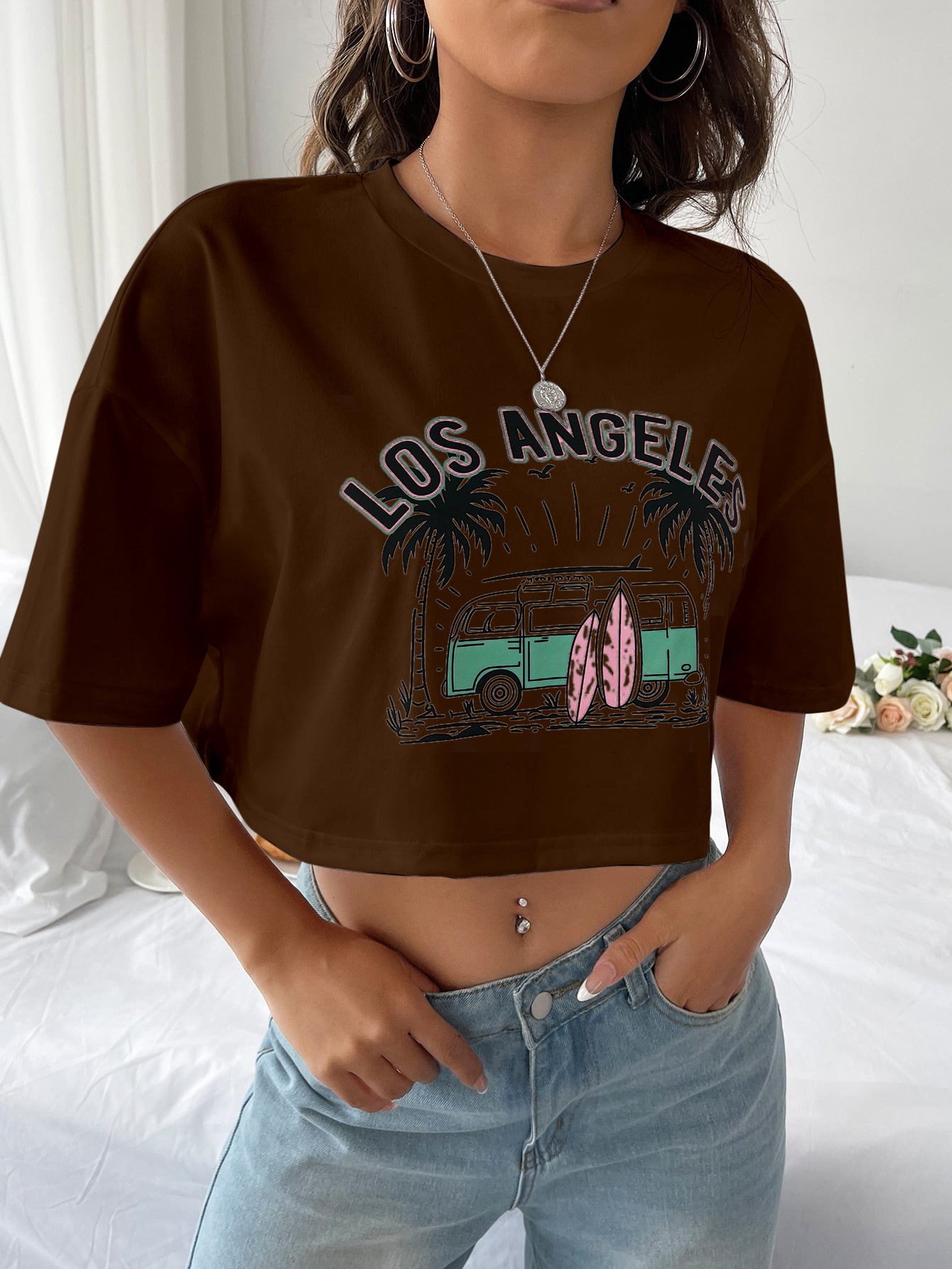 DMITRI SOLID CAR & LETTER GRAPHIC DROP SHOULDER RELAXED FIT CROP TEE TOP