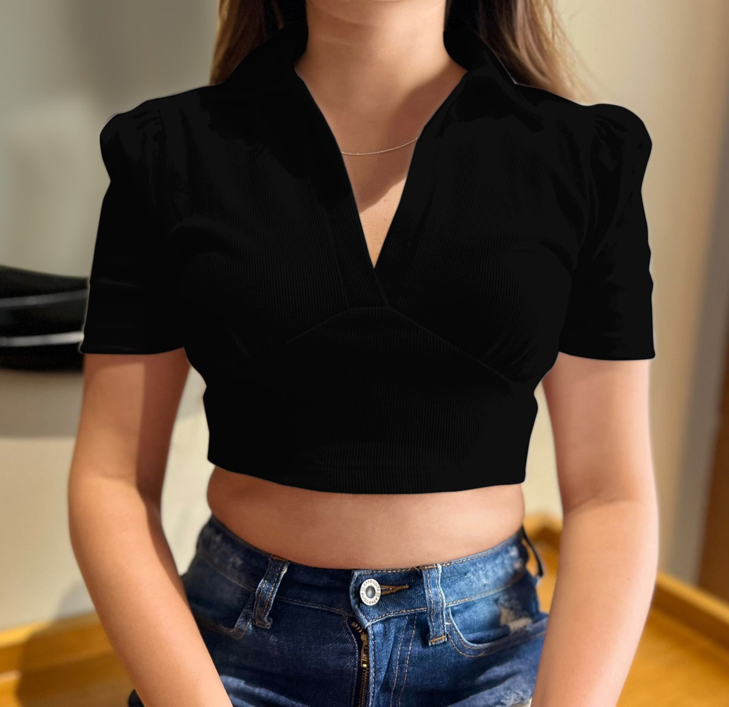 CANNES BASIC SOLID COLLARED RIBBED CROP TOP